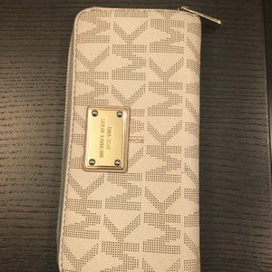 Michael Kors white and tan walker